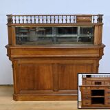 Oak apothecary counter – 1920