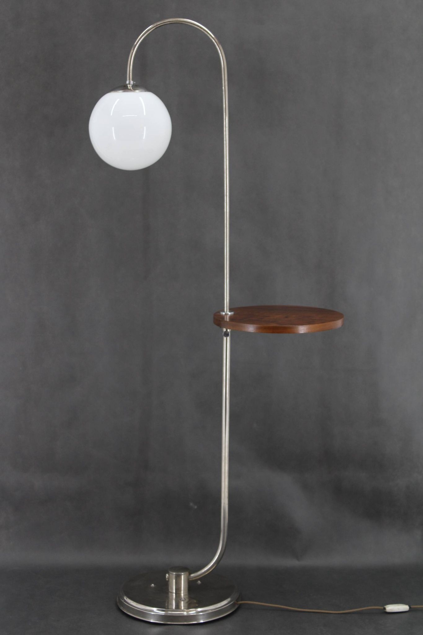 Lampadaire Bauhaus des années 1930, Tchécoslovaquie