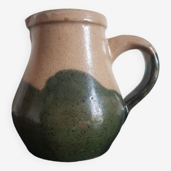 Sandstone pitcher