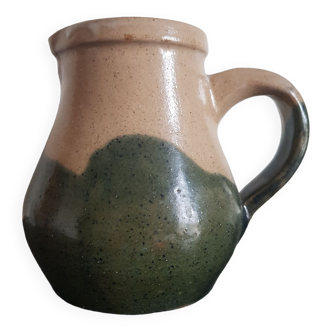 Sandstone pitcher