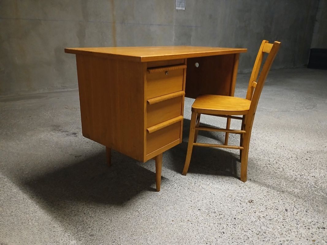 Bureau année 60 + Chaise bistro Luterna