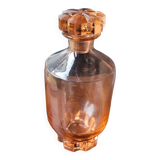 Carafe en verre de dépression rose