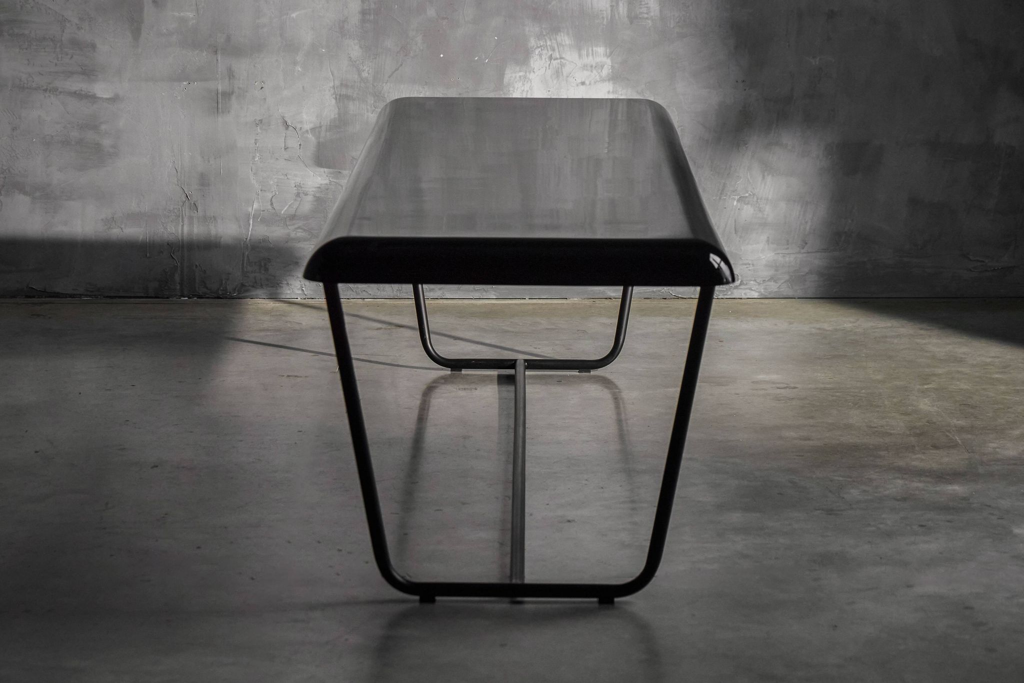 Table console DC204 par Vincenzo De Cotiis, Italie, 2006