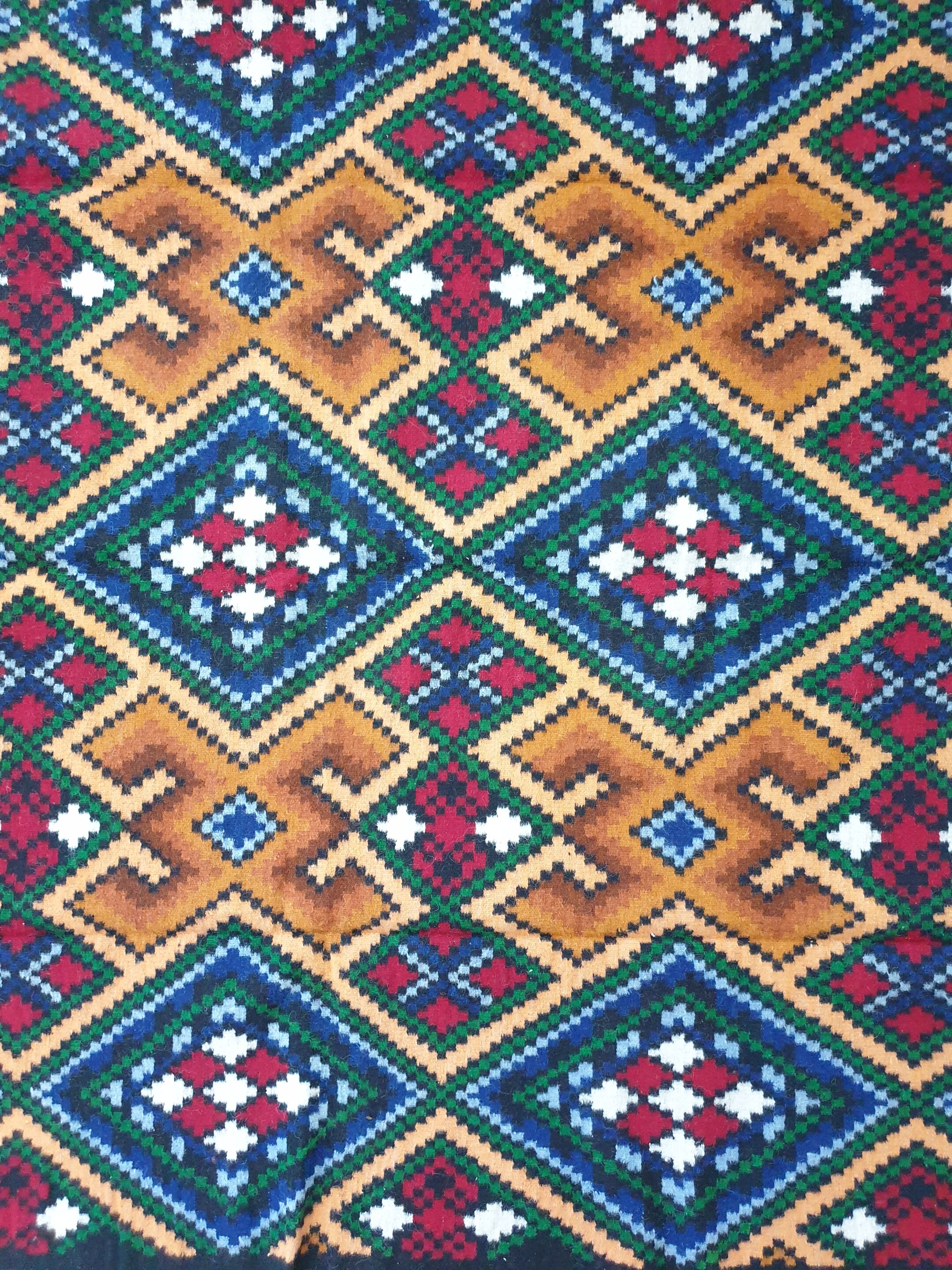 Romanian rug handwoven in wool