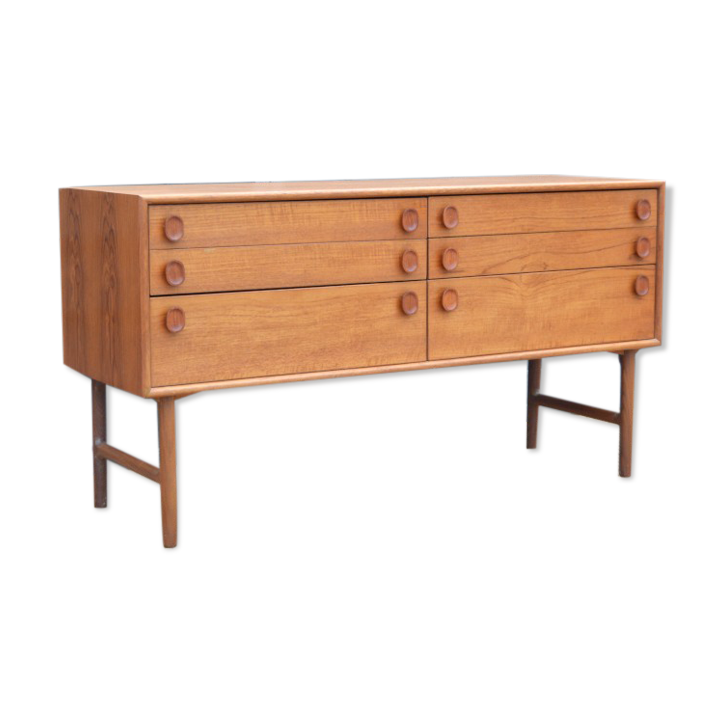 Teak chest of drawers by Meredew * 132 cm