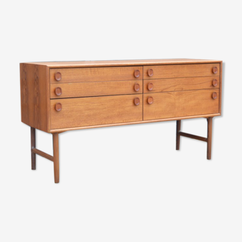 Teak chest of drawers by Meredew * 132 cm