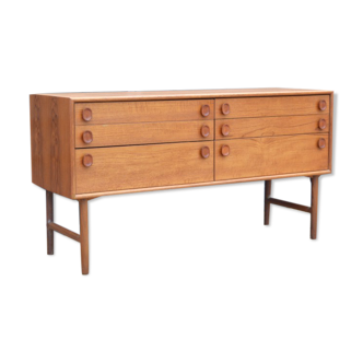 Teak chest of drawers by Meredew * 132 cm