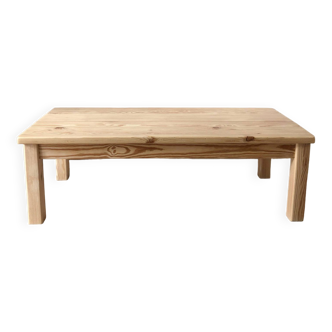 Farmhouse style coffee table, in solid pine