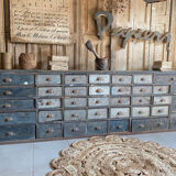 Ancien meuble de métier