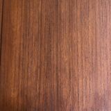 Extendable teak table
