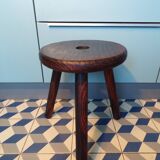 Tripod farm stool with hole