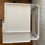 Bobby trolley architect serving trolley