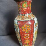 Chinese porcelain vase, signed, 20th century