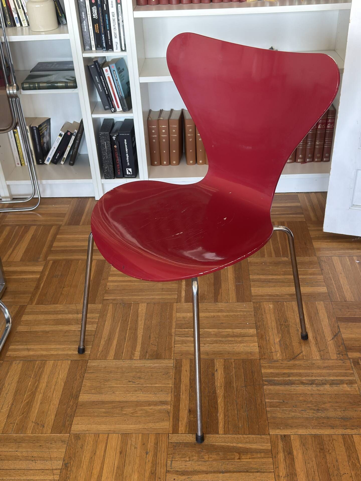 Chaise Arne Jacobsen, Fritz Hansen