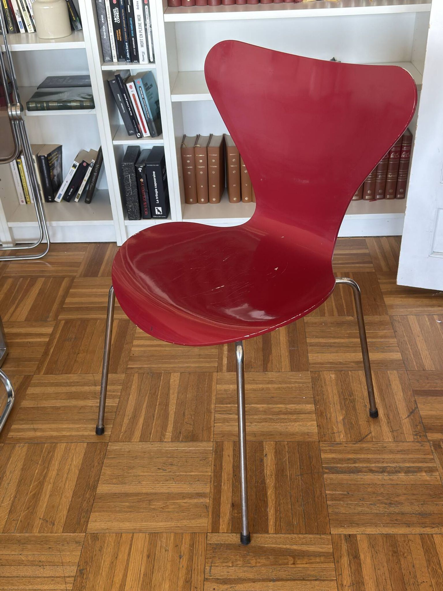 Chaise Arne Jacobsen, Fritz Hansen