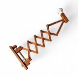 Extendable wooden wall lamp