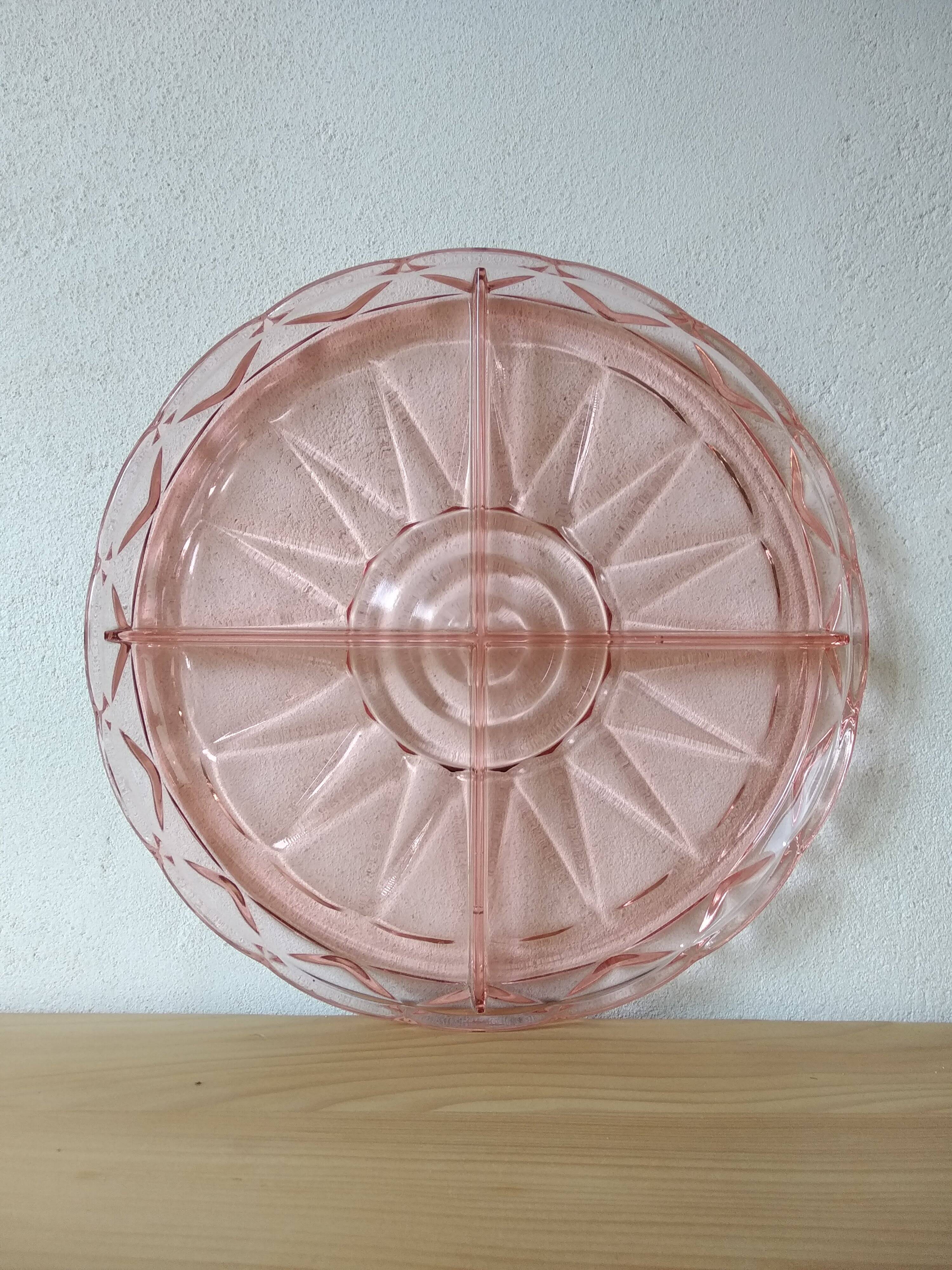 Plat de service à compartiments en verre pressé rose Art Déco