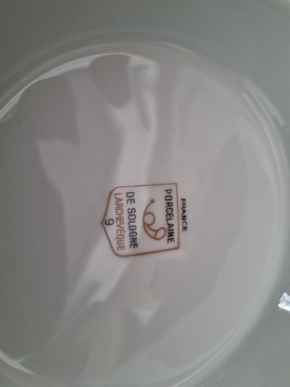 Salad bowl and sauce boat