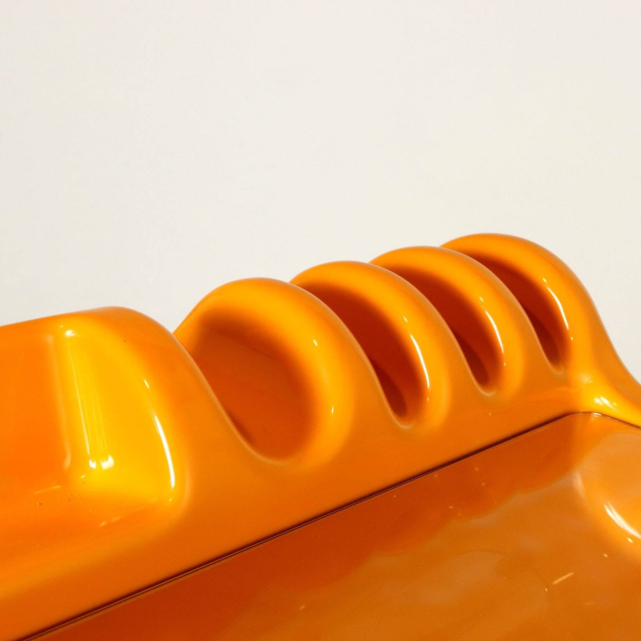 Orix desk by Vittorio Parigi & Nani Prina - Yellow version, Molteni&Co. production, 1970s