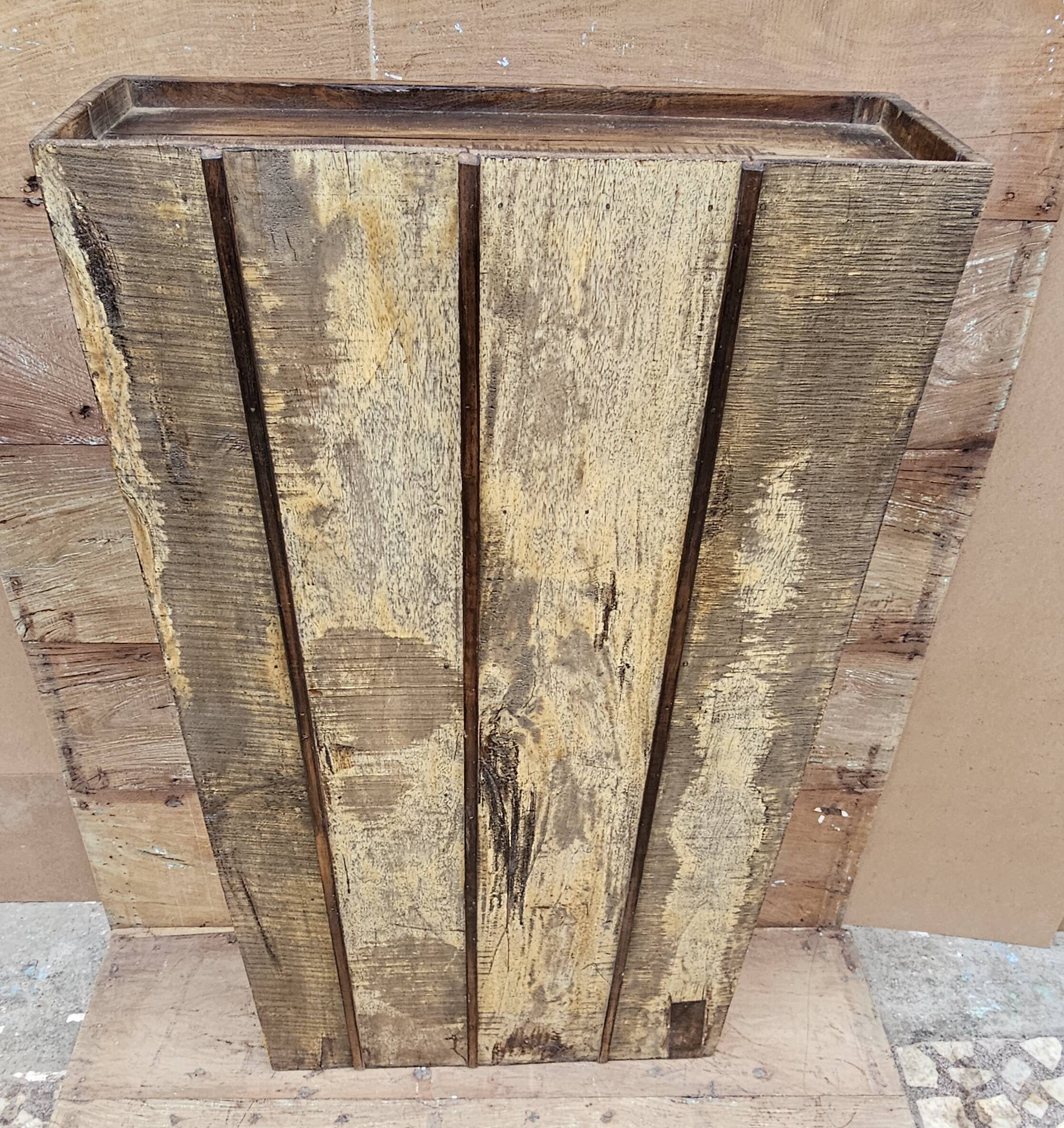 Ancien vaisselier en teck birman