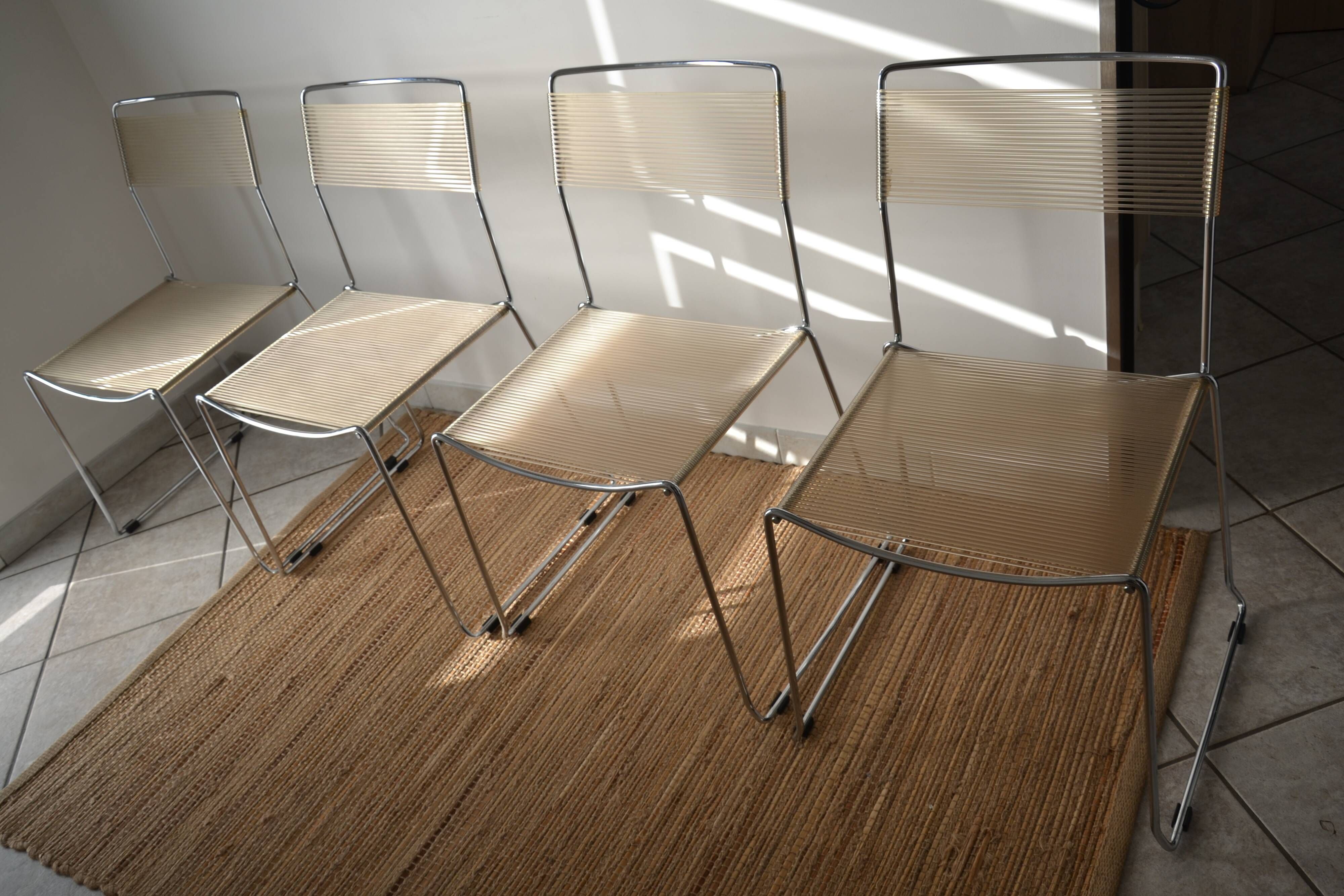 Chaises "spaghetti"  Italie Giandomenico Belotti 1979
