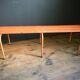 Ancien banc métallique orange