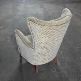 Chair 50s in ears