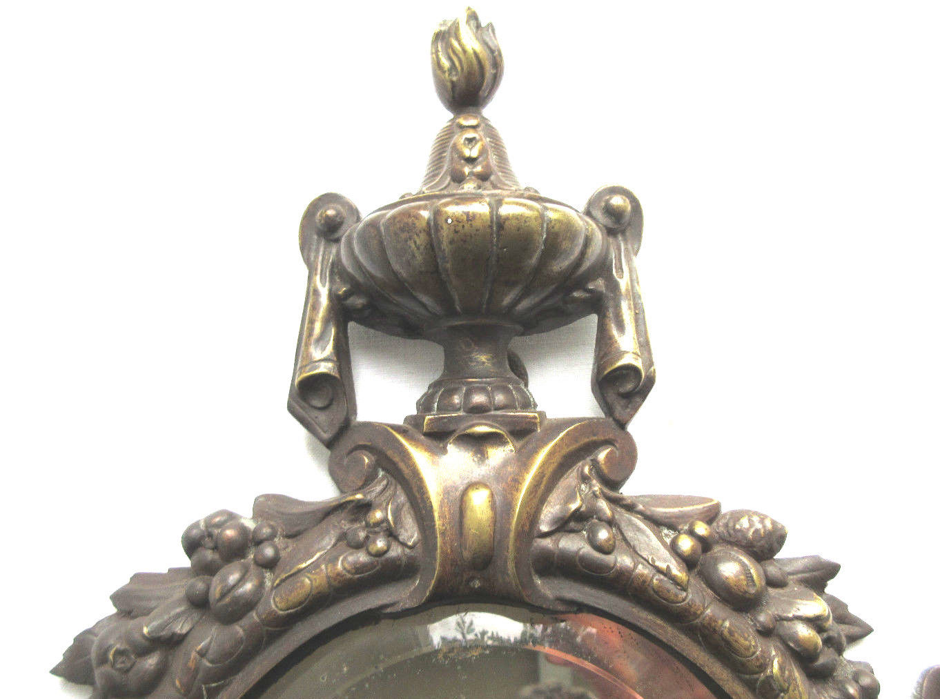 Miroir mural Napoléon III à 2 bougeoirs, sculpture bronze personnages antiques