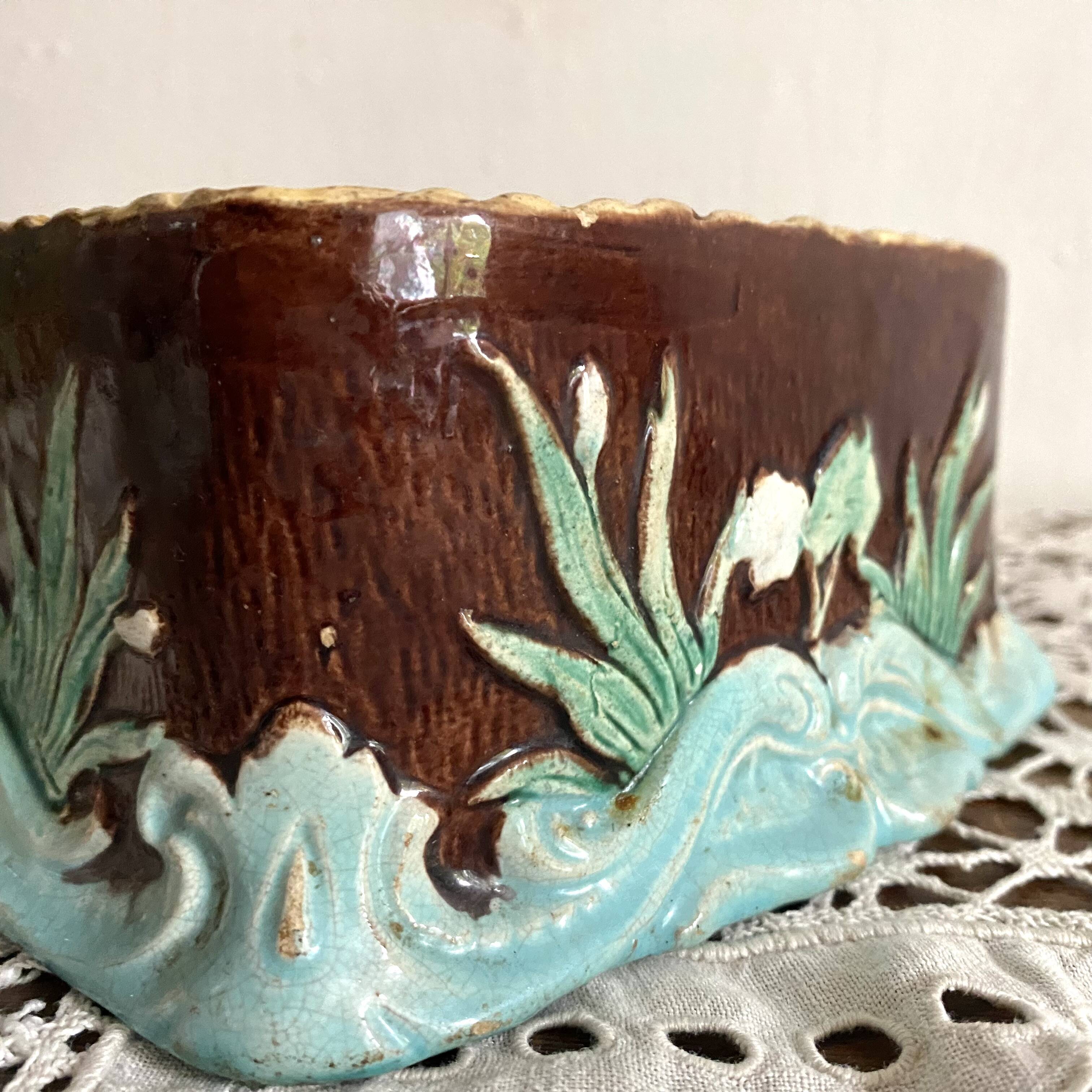 Art Nouveau slip dish