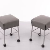 Set Montis Samba stools on wheels