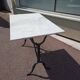 Table de bistrot en marbre pied en fer