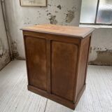 Oak trading post in early XXth century