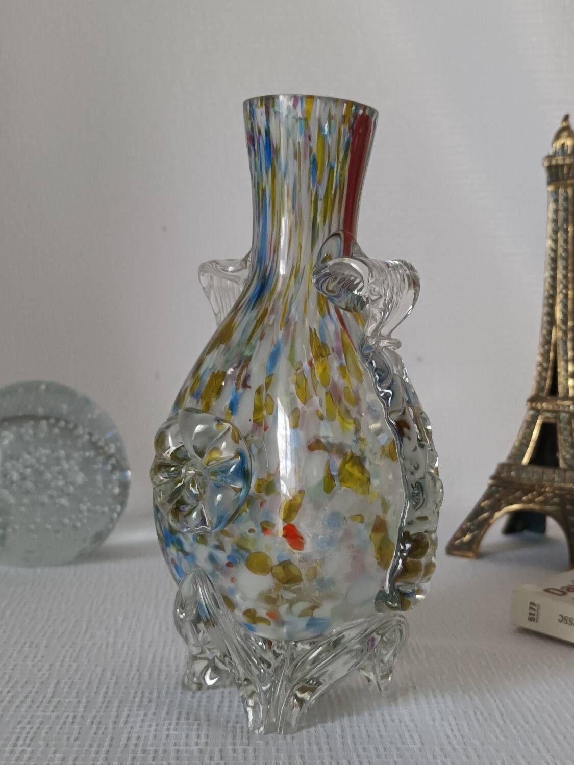 Vase d'art marmoréen vintage