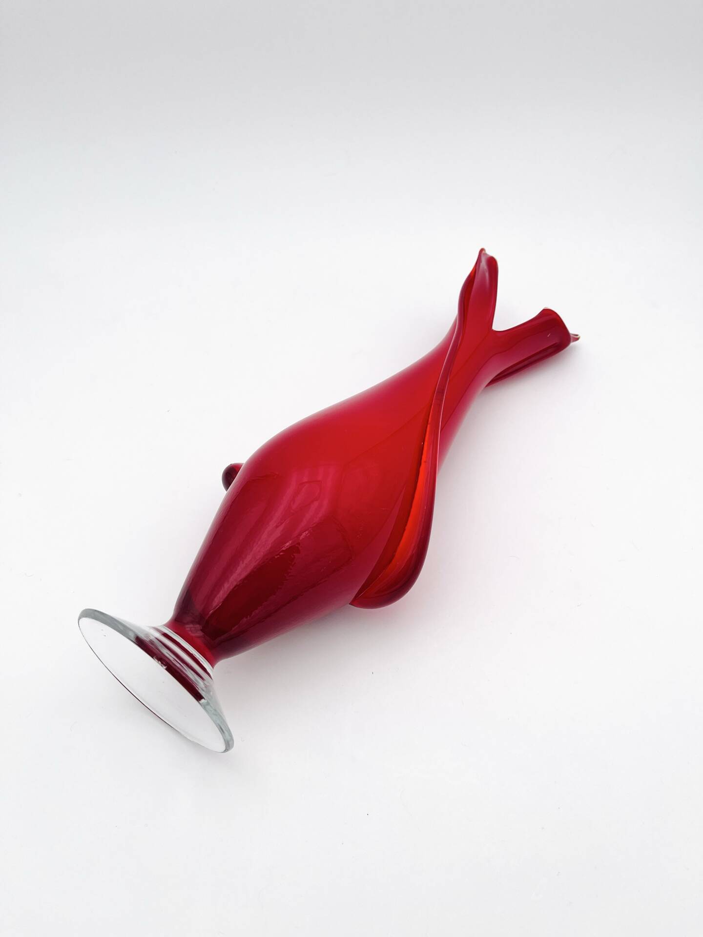 Tulip Vase Fratelli Toso Murano Red Crystal Ribbons 37.5cm