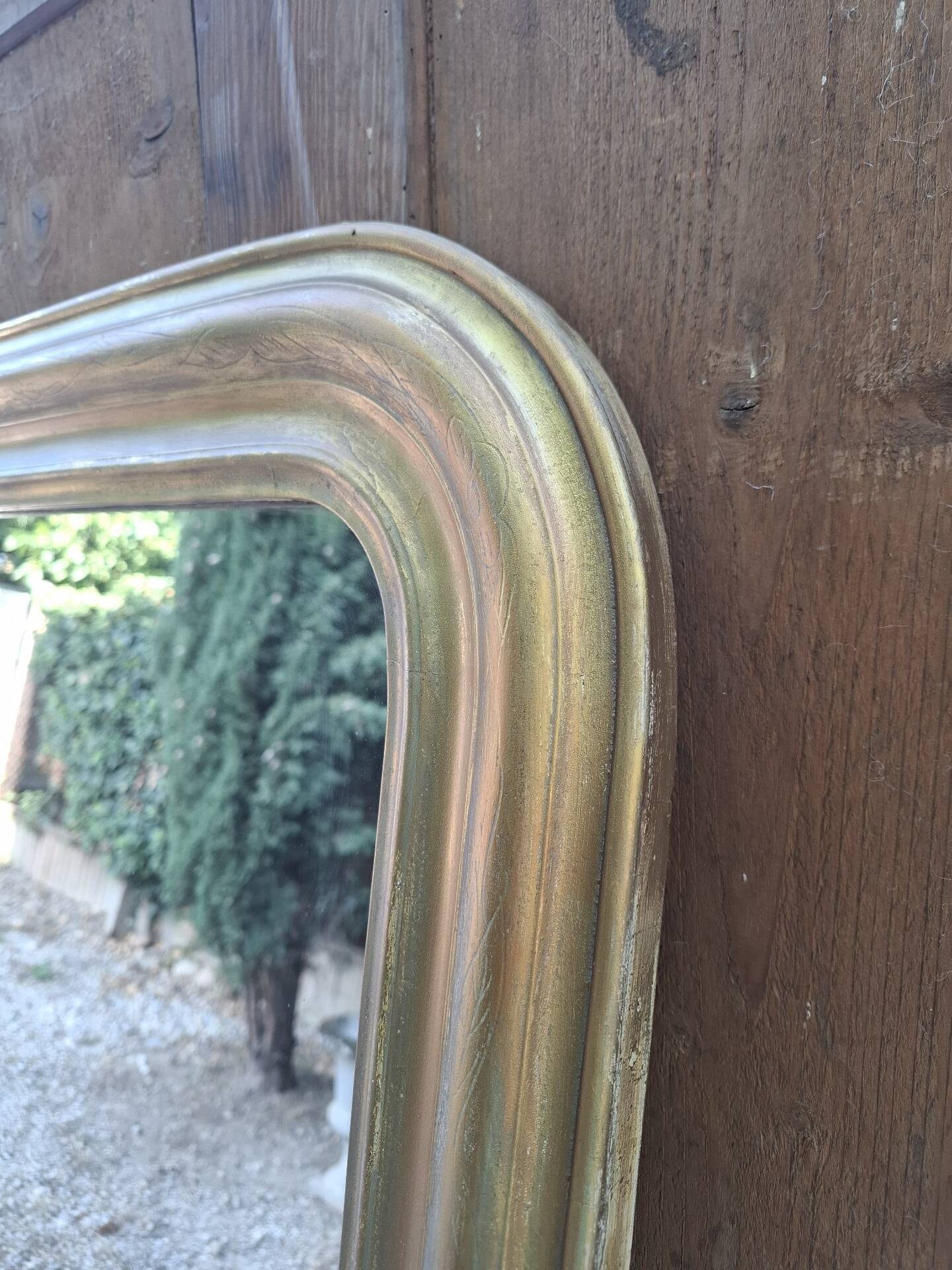 Golden mirror