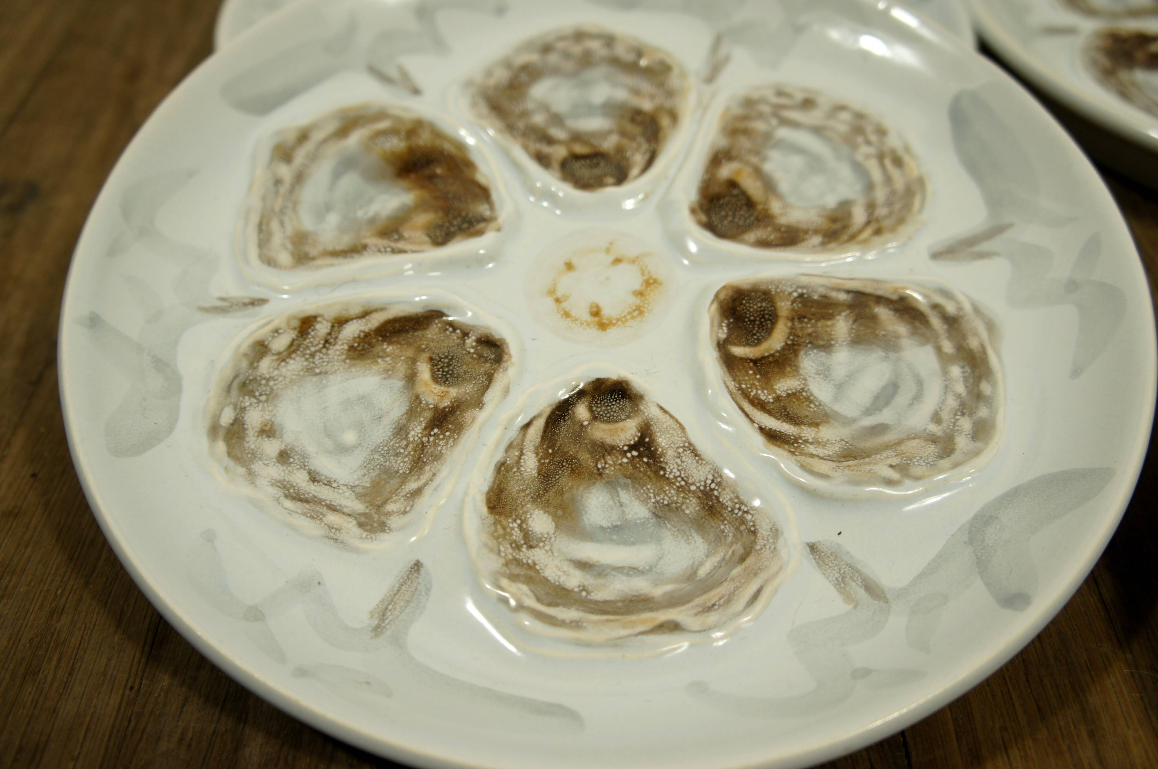 Set of 4 plates or oyster dishes, St-Amand earthenware
