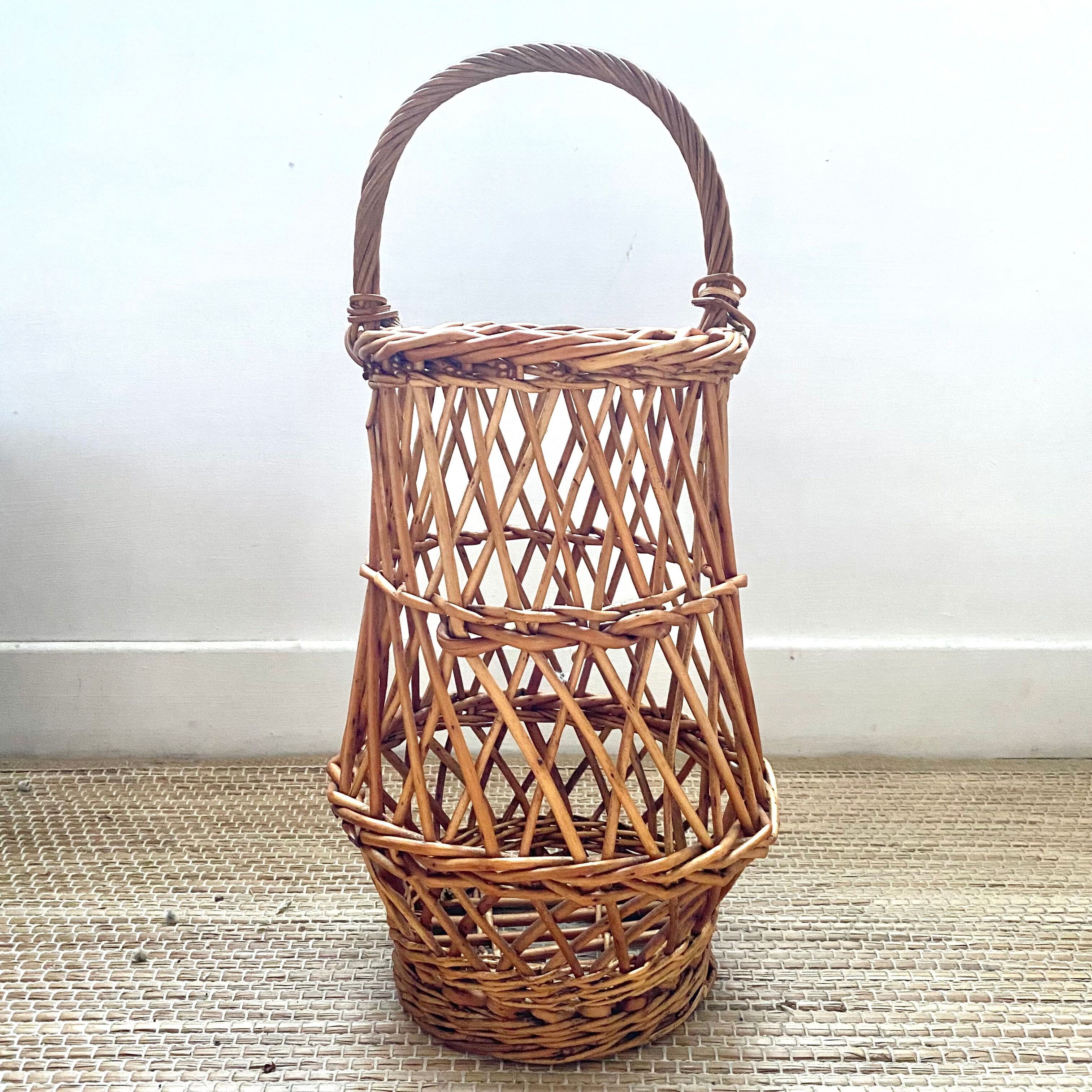 Panier en osier vintage pour fleurs
