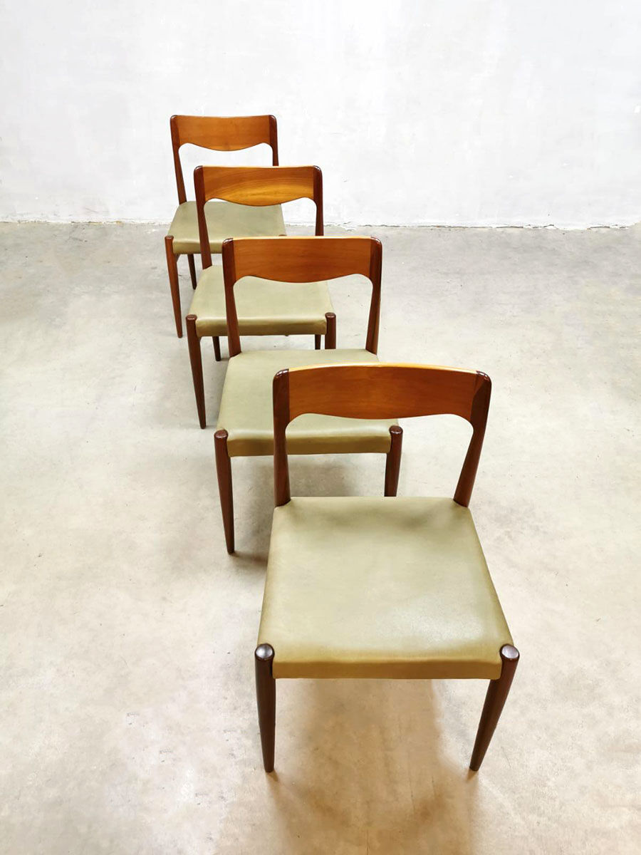 Set of 4 Danish chairs Niels O. Møller for J.L. Møller møbelfabrik