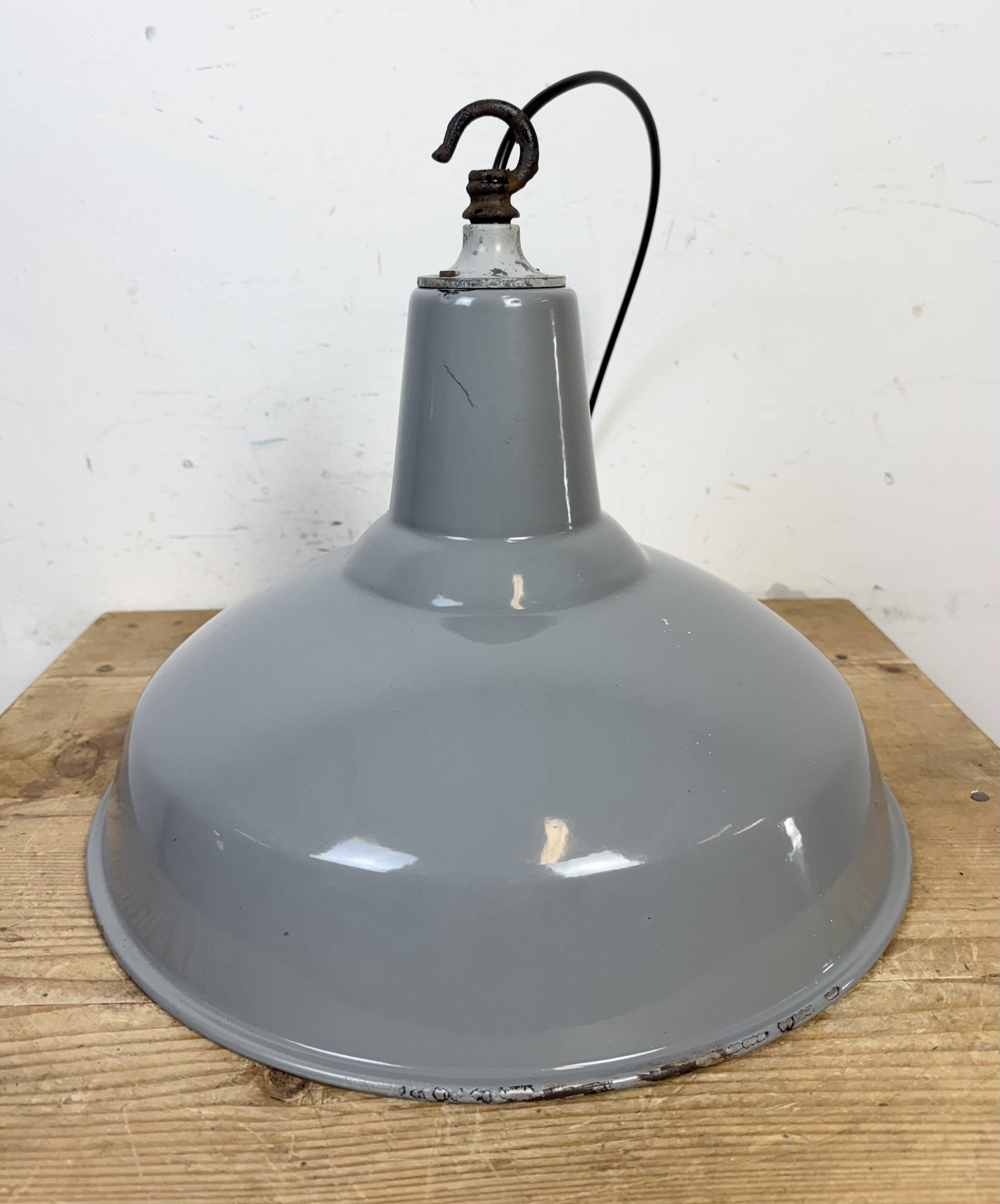 Industrial British Grey Enamel Factory Pendant Lamp, 1960s