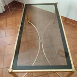 Table basse en laiton et verre fumé