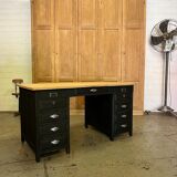 Old American style office in solid oak