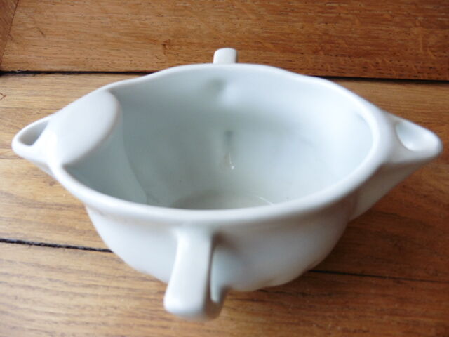 Pillivuyt porcelain lean fat saunting saut