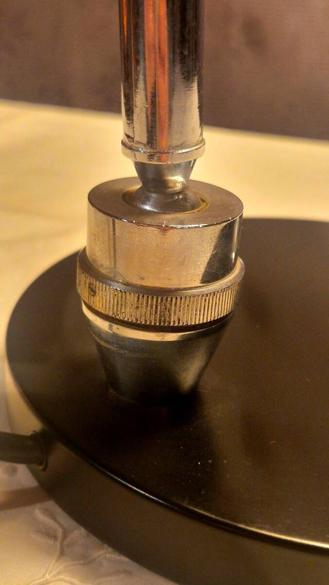 Maison Jumo model 900 desk lamp, circa 1960-70.