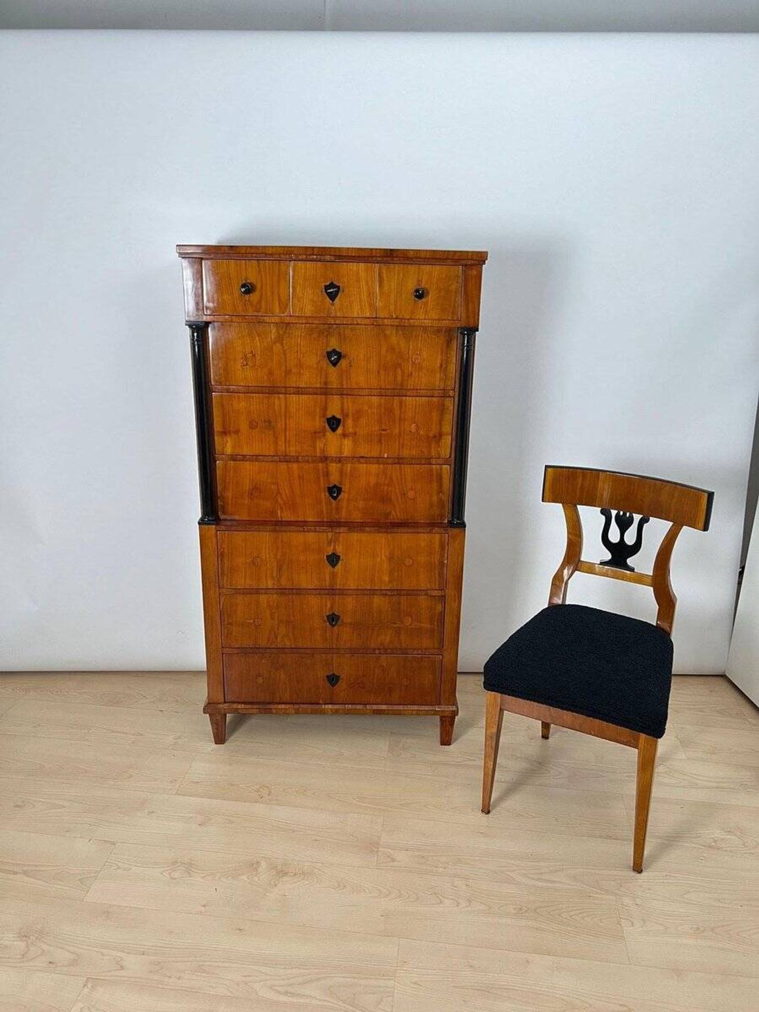 Biedermeier Chiffonier in Cherry Veneer, South Germany, 1830s