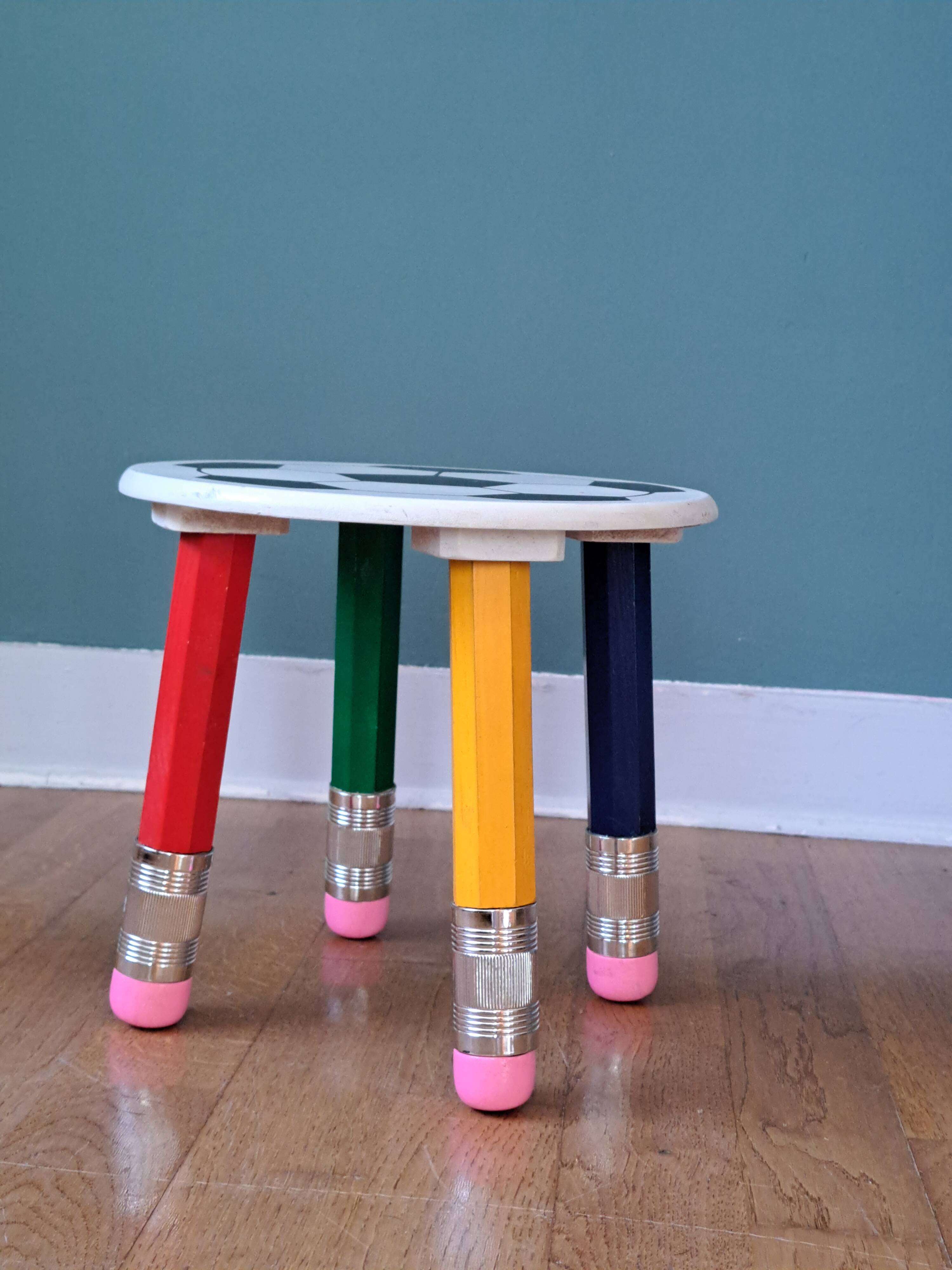 Tabouret crayon Pierre Sala