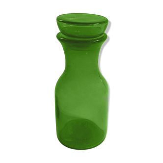 Green apothecary pot