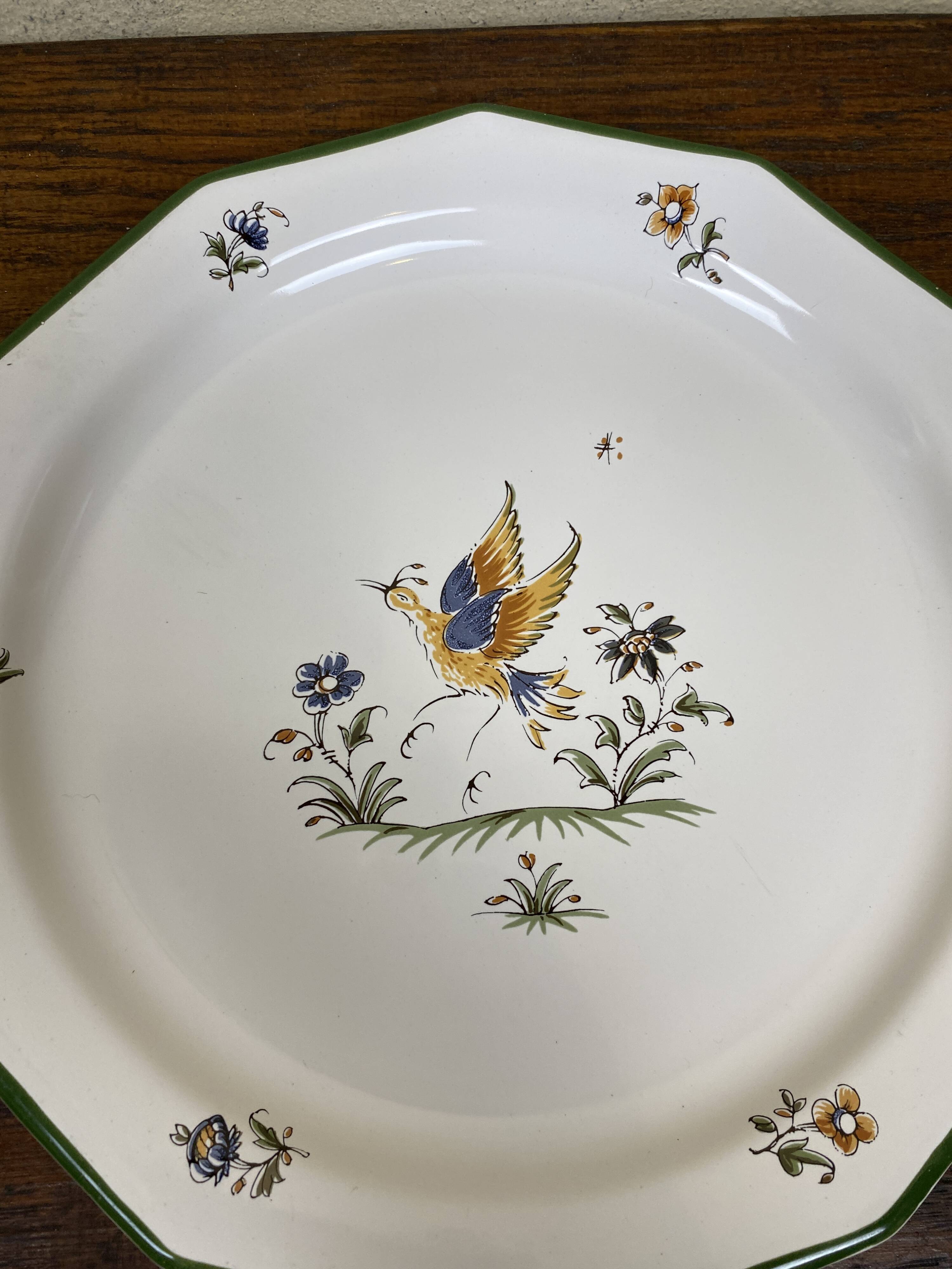 Large Bondil de Moustiers dish