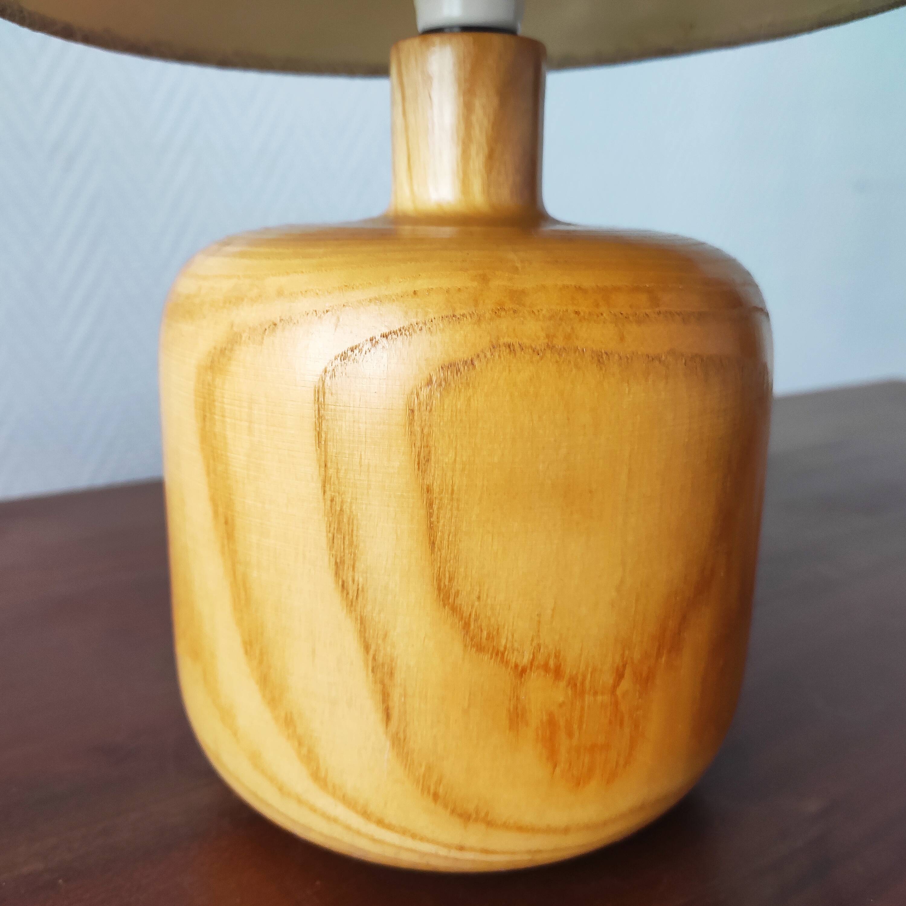 Vintage solid wood lamp from the 1970s in the spirit of Perriand les Arcs.