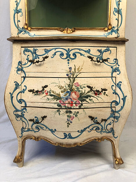 Venetian-style showcase chest of drawers in lacquered wood with flower painted decoration