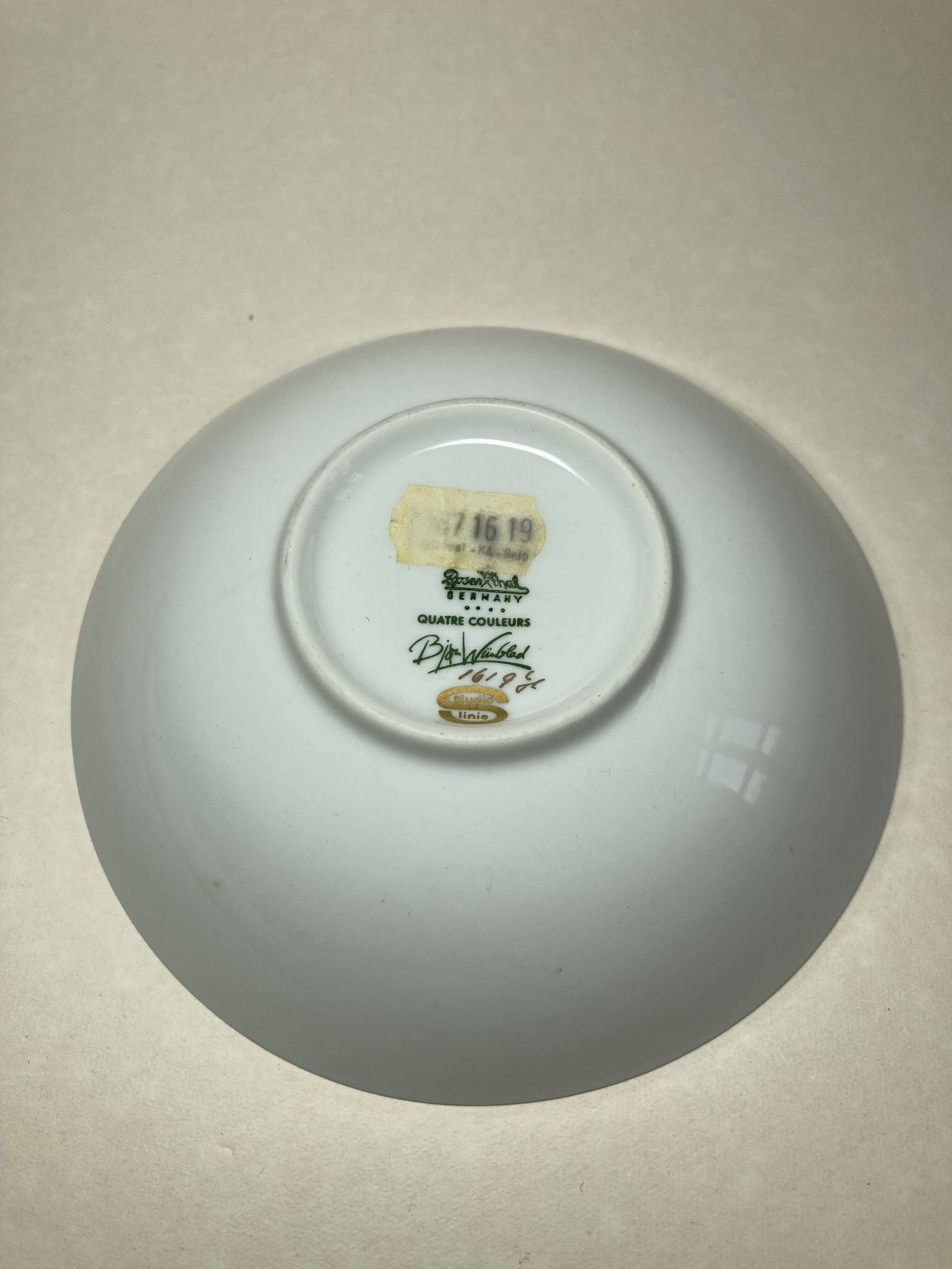 Plats en porcelaine